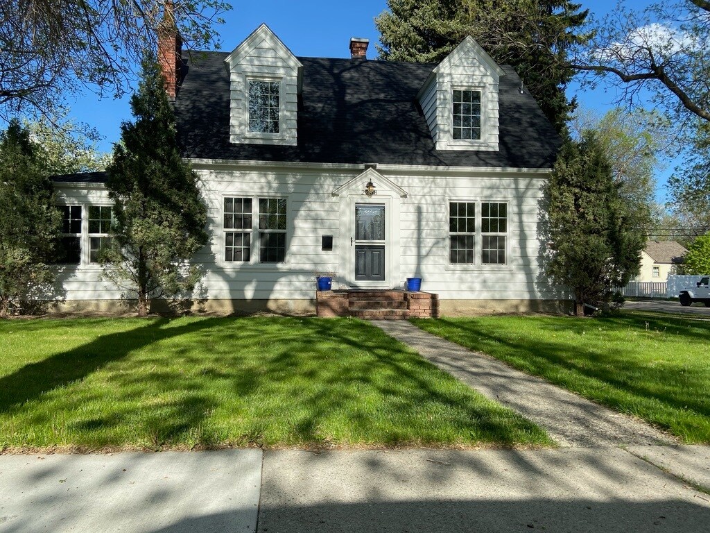 Primary Photo - 2203 Pine St