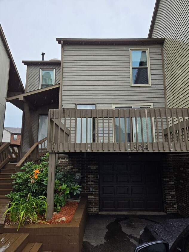Foto principal - Monroeville Townhome for rent