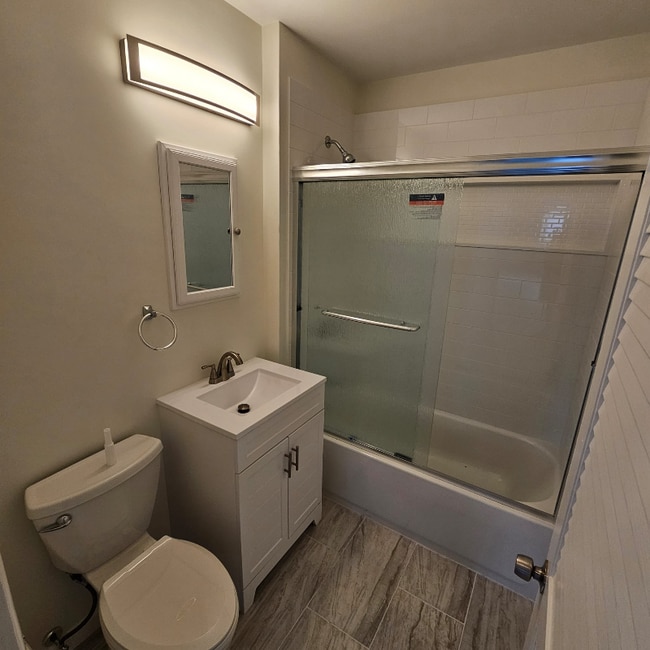 Photo - 70 Weston St Apartment