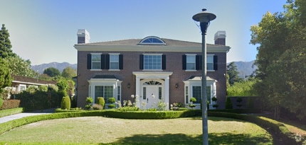Building Photo - 1117 Encanto Dr