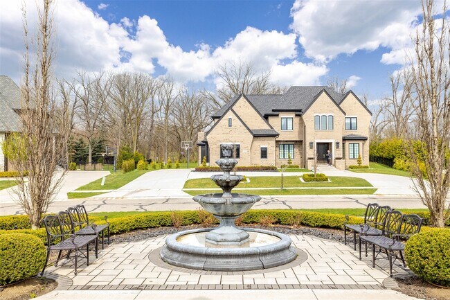 Foto del edificio - 3835 Thatcher Drive, Rochester Hills, MI 4...
