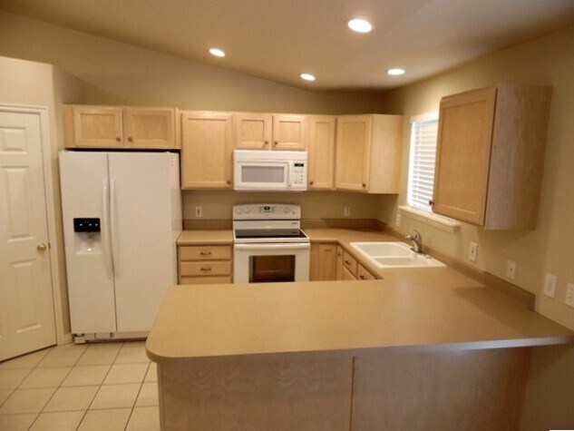 Foto del edificio - 5763 W Sunbright Ln