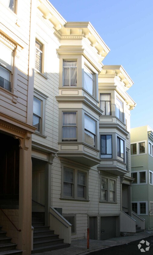 Building Photo - 114-120 Jasper Pl