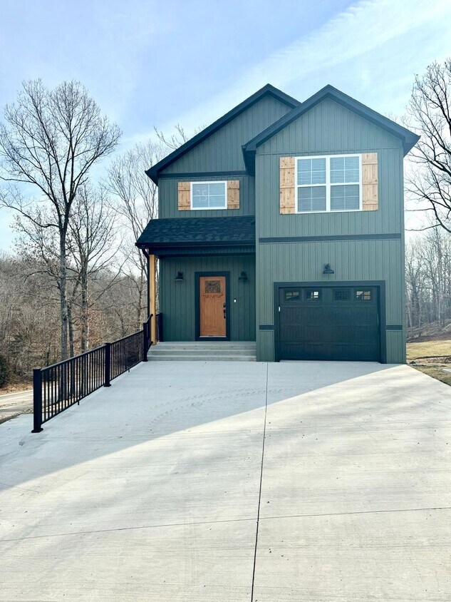 Foto principal - Luxurious New Construction