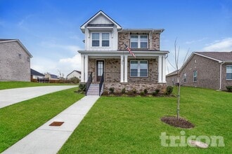 Building Photo - 7003 Park Knoll Dr