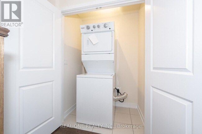 Photo du bâtiment - 28 Credit Ln