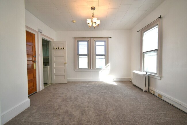Living Room - 17 Sylvan Pl