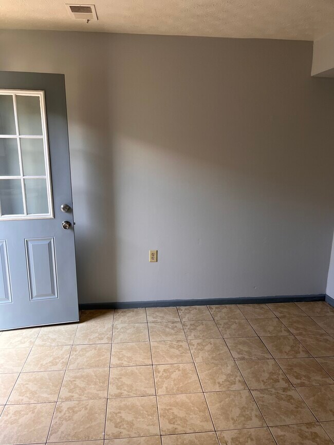 8718 Maryland Ave Unit 5, Marmet, WV 25315 Apartments in Marmet, WV