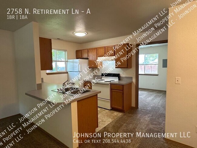 Foto del edificio - 2758 N Retirement Ln