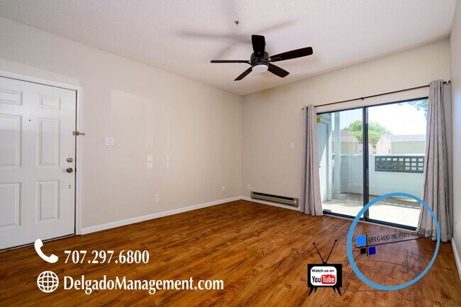 Foto del edificio - Glen Cove downstairs condo!