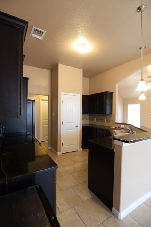 Building Photo - 603 W Vega Ln