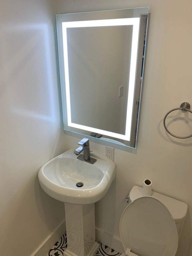 Interior Photo - Room For Rent!
