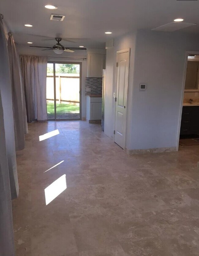 Foto del edificio - 1 Bedroom 1 Bathroom Single Level in Jacks...