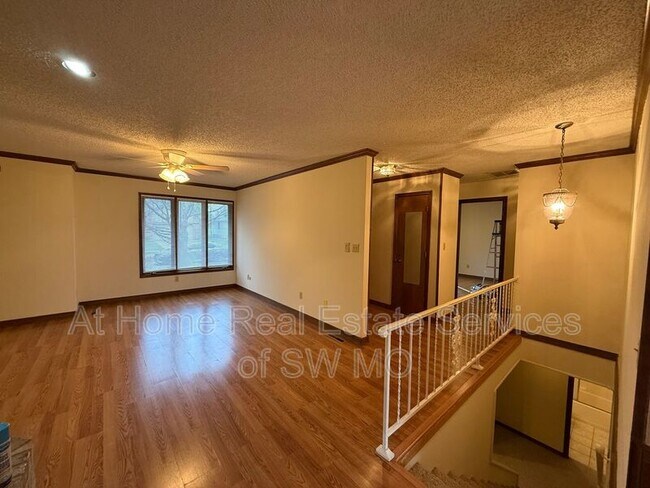 Foto del edificio - 1701 E Lark St