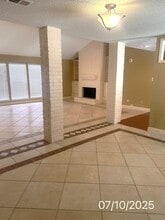 Building Photo - 20326 Spoonwood Dr