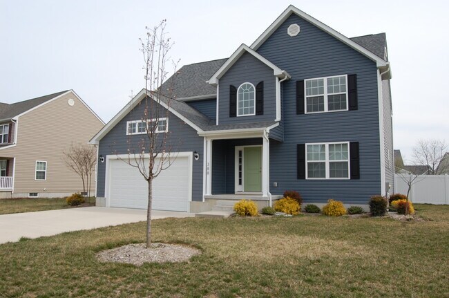 Building Photo - 388 W Birdie Ln