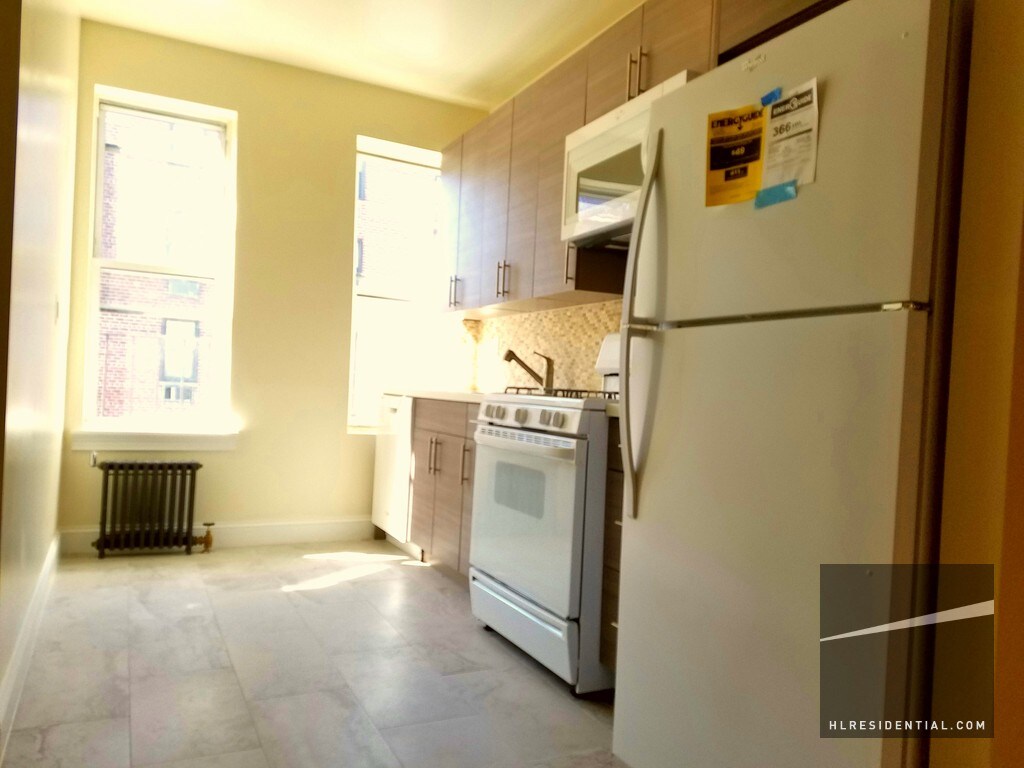 Primary Photo - 4132 52nd St