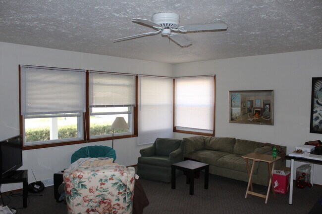 Foto del edificio - 33491 N Mill Rd