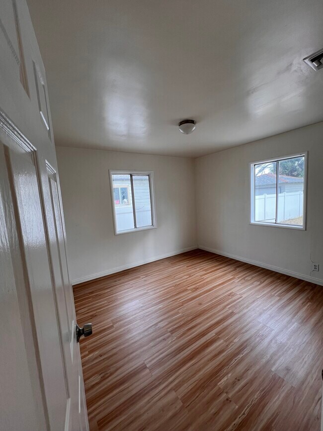 Building Photo - 7522 Amigo Ave