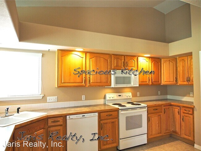 Building Photo - 4 br, 3 bath House - 4384 Las Lunas Court