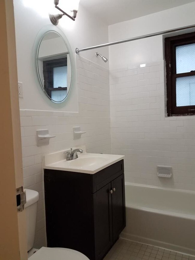 Building Photo - 456 West 37th Street
