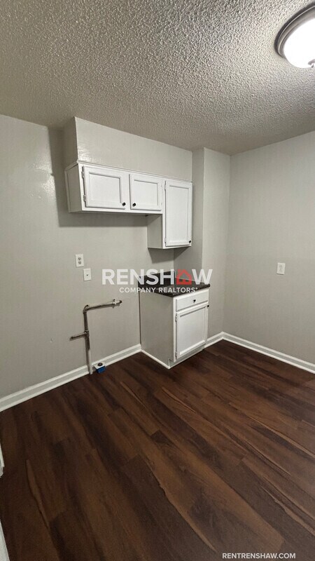 Foto del edificio - 2292 Redwood Ave