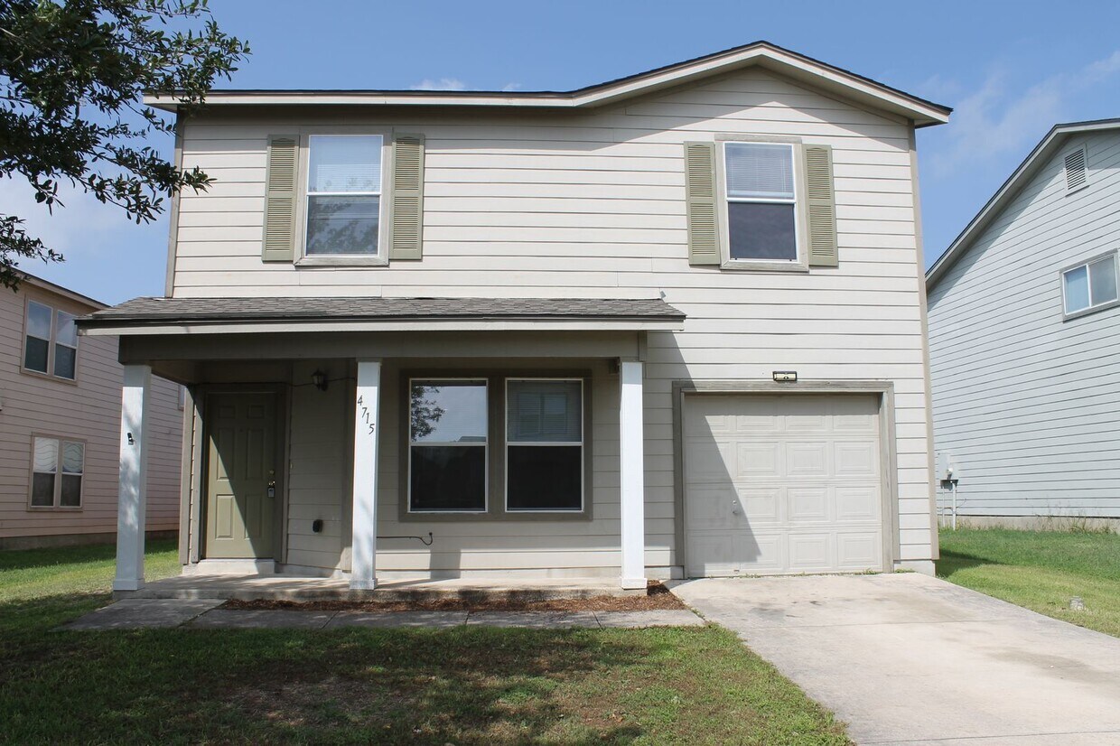 Primary Photo - Spacious 3 bed/ 2.5 bath Rental Available ...