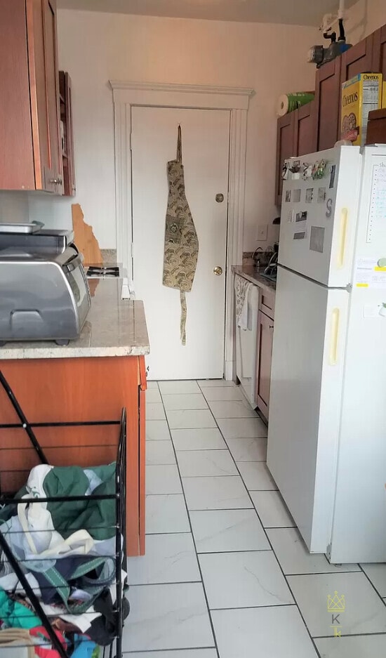 Foto del edificio - 28 Quint Ave