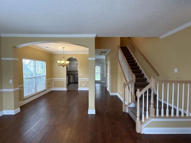 Foto del edificio - T.R. Lawing Realty Property