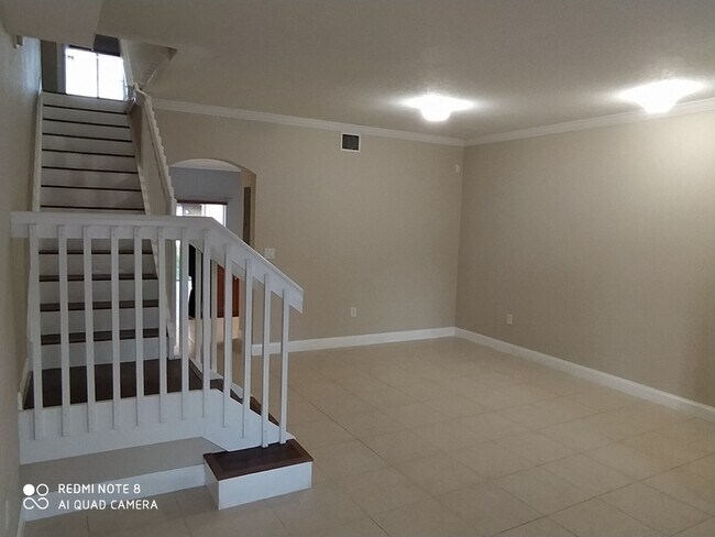 Foto del edificio - 8850 W Flagler St