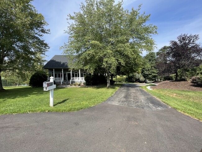 Building Photo - 114 Eastridge Cir
