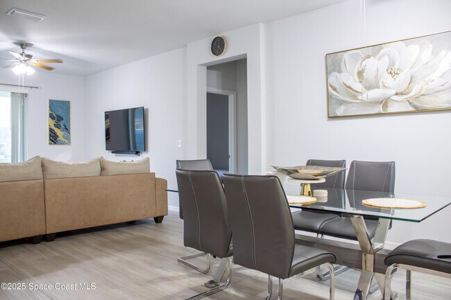 Foto del edificio - 843 Sorrel St NW