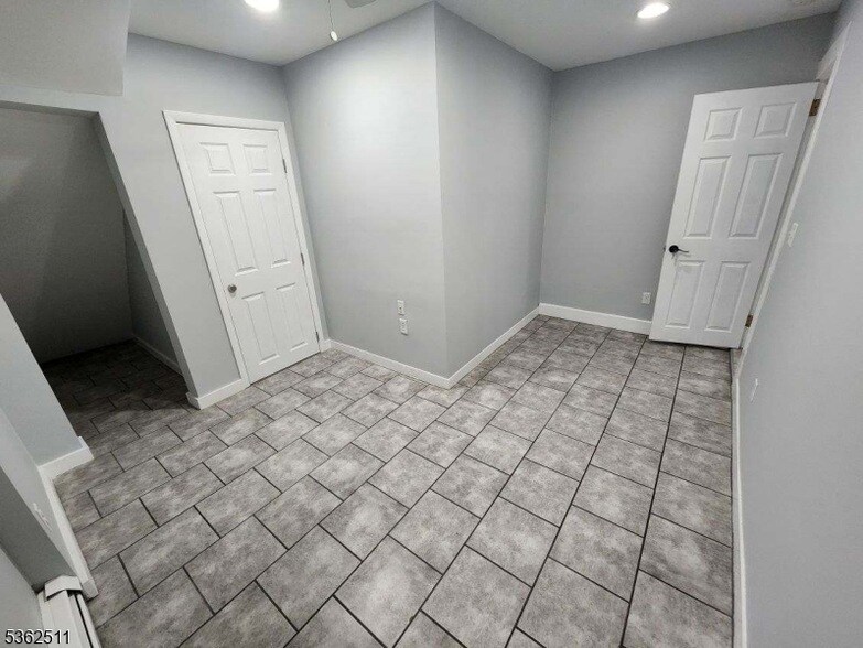 Foto principal - 235 Spring St