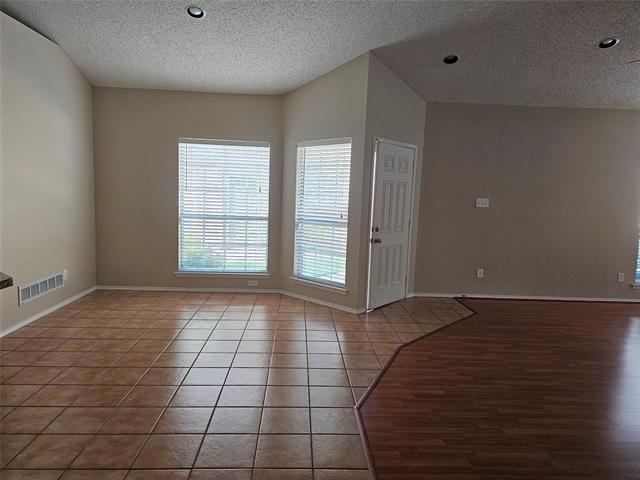 Foto del edificio - 8400 Hickory St