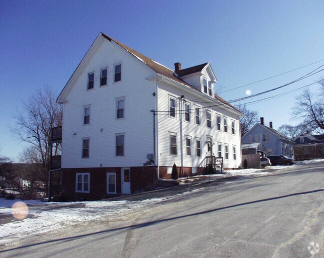 Building Photo - 11 Mumford Rd