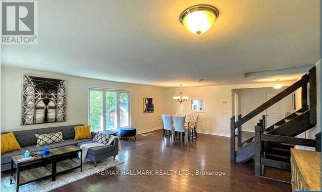 Building Photo - 30 Rosehill Dr