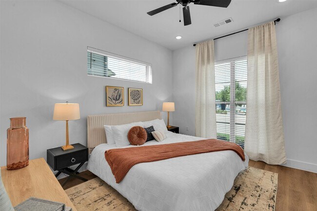 Foto del edificio - 1537 Bernard St