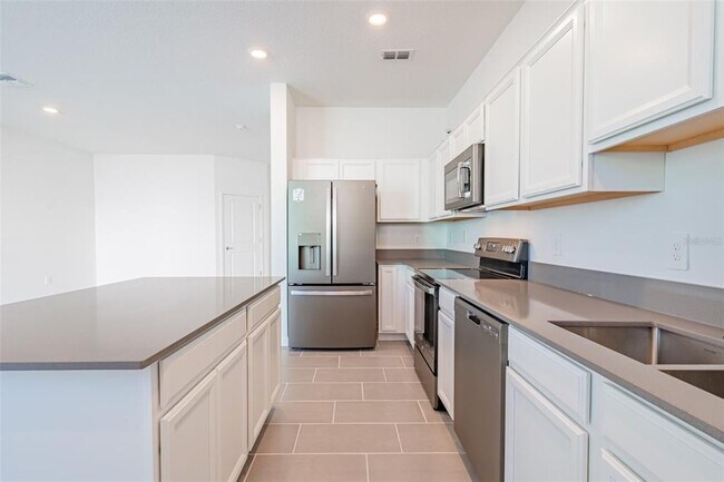 Foto del edificio - 7633 Danube Rd