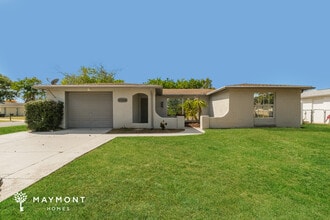 Building Photo - 10005 Old Orchard Lane