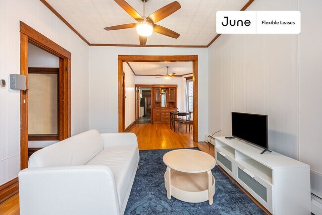 Foto del edificio - 2925 North Sacramento Avenue