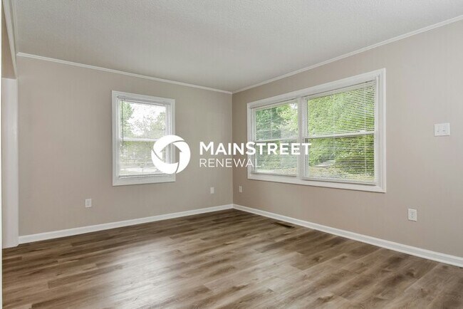 Foto del edificio - 3 Bedroom Pet-Friendly Home in GREENSBORO,...