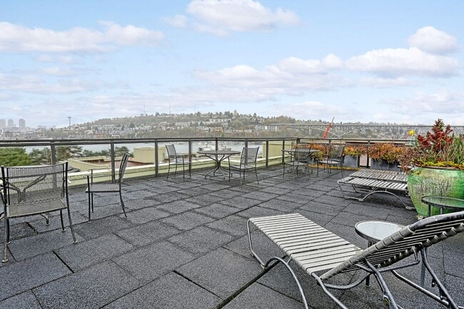 Foto del edificio - 2Bd/2Ba Seattle Condo