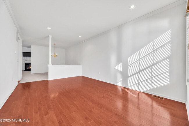 Building Photo - 82 Demarest Dr