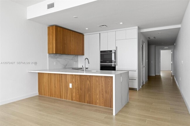 Building Photo - 1400 Biscayne Blvd