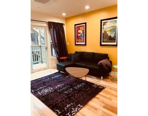 Building Photo - 3 Castle Ct