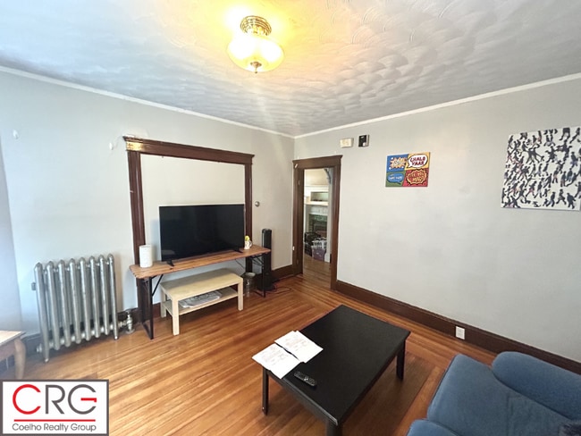 Building Photo - 183 College Ave