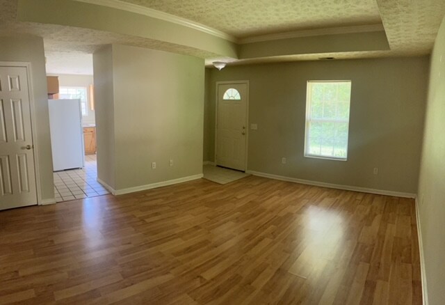 Foto del edificio - 724 Forrest Park Dr