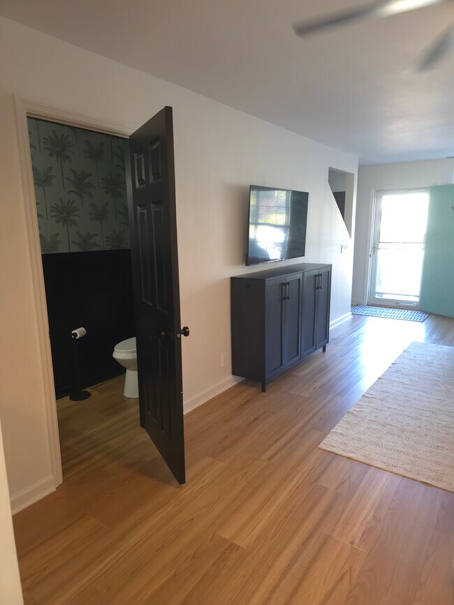 Foto del edificio - 1000 Mallery St Ext