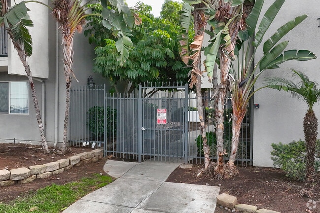 Entrance - The Pines