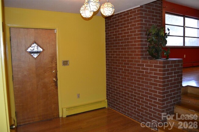 Foto del edificio - 516 S Green St